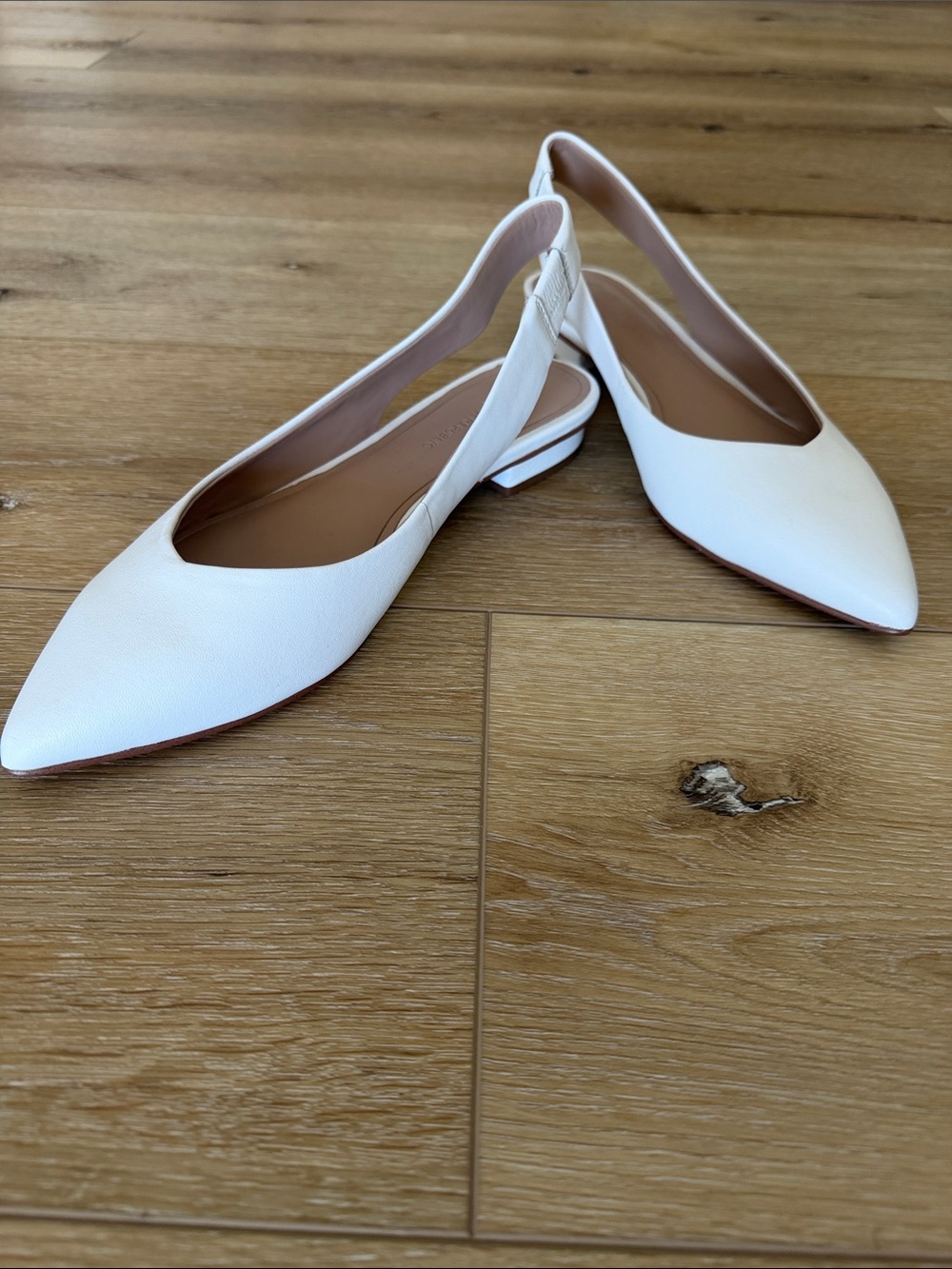 Banana Republic White Pointed Leather Slingback Flats with Tan Insole